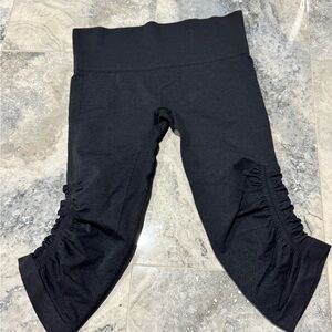 lululemon athletica Black Ruched Capri Leggings